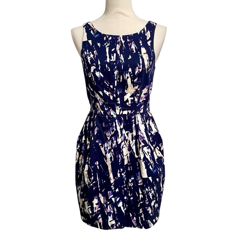 Club Monaco Lanna Dress Size 4 Abstract Print Pleated Pockets
